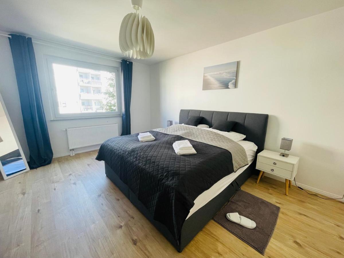 Modern * Zentral * Netflix * Arbeitsplatz Apartment Wuppertal Exterior foto
